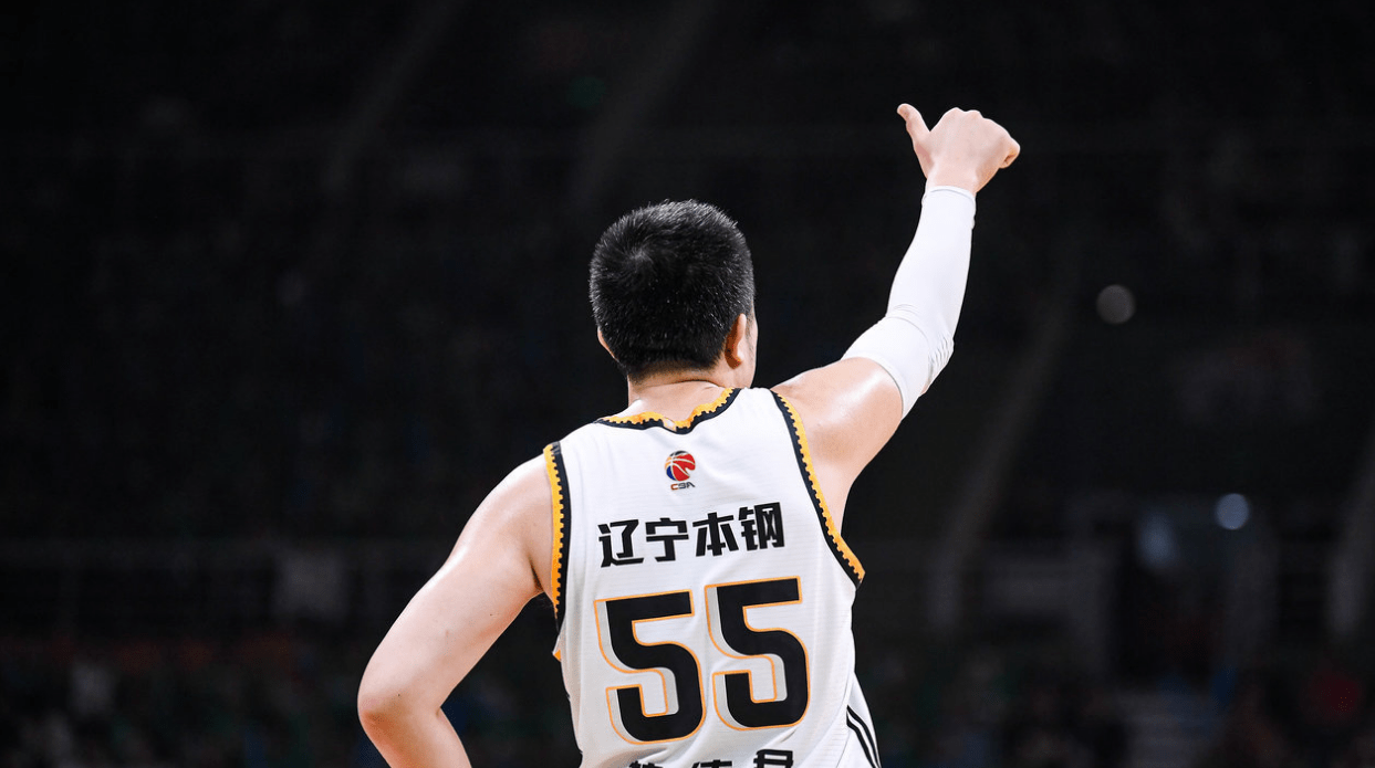 辽宁队横扫浙江队，欧文惊艳四座