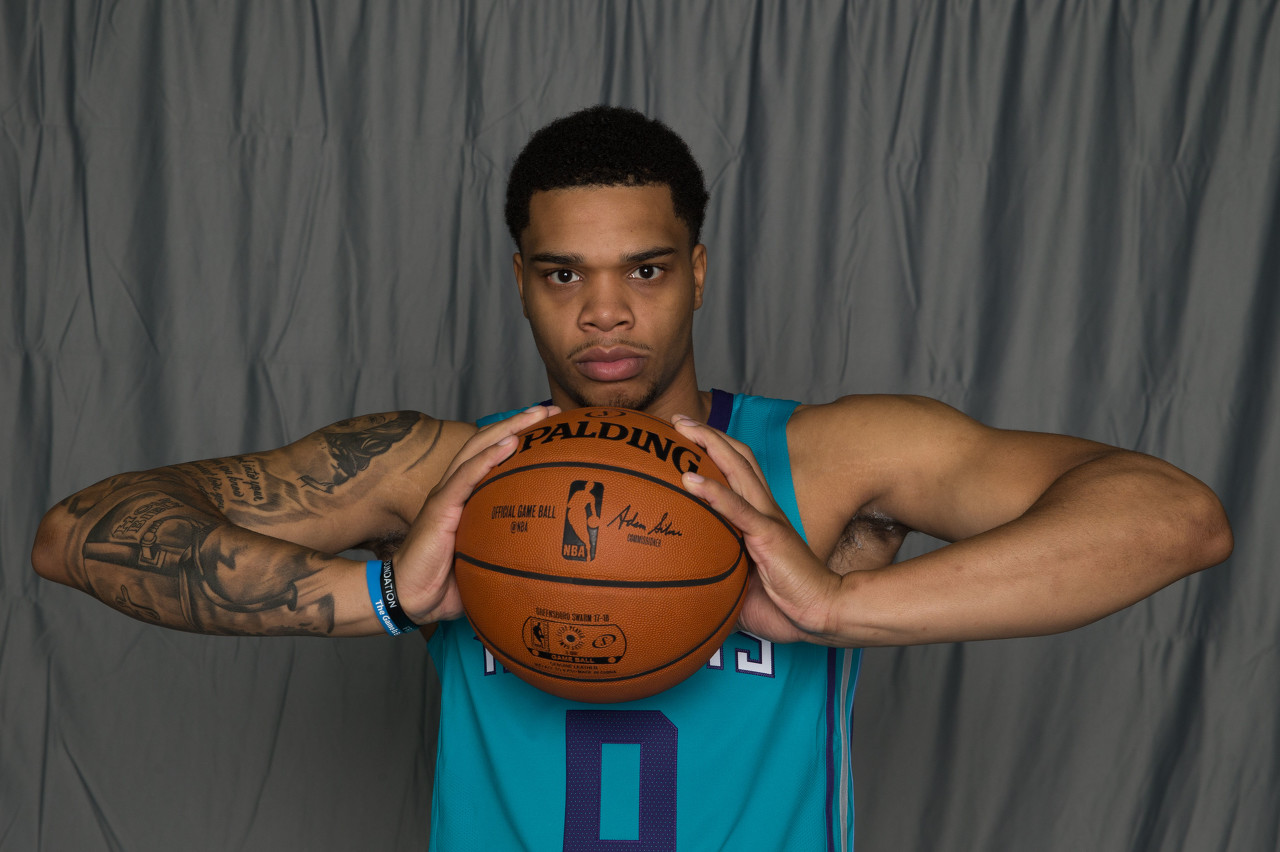 江西球员发挥出色，教练称赞他们的努力