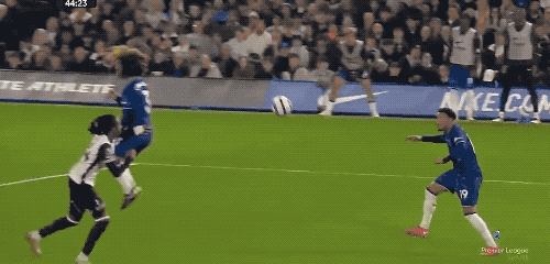 开云体育-切尔西主场击败热刺，稳固前四位置