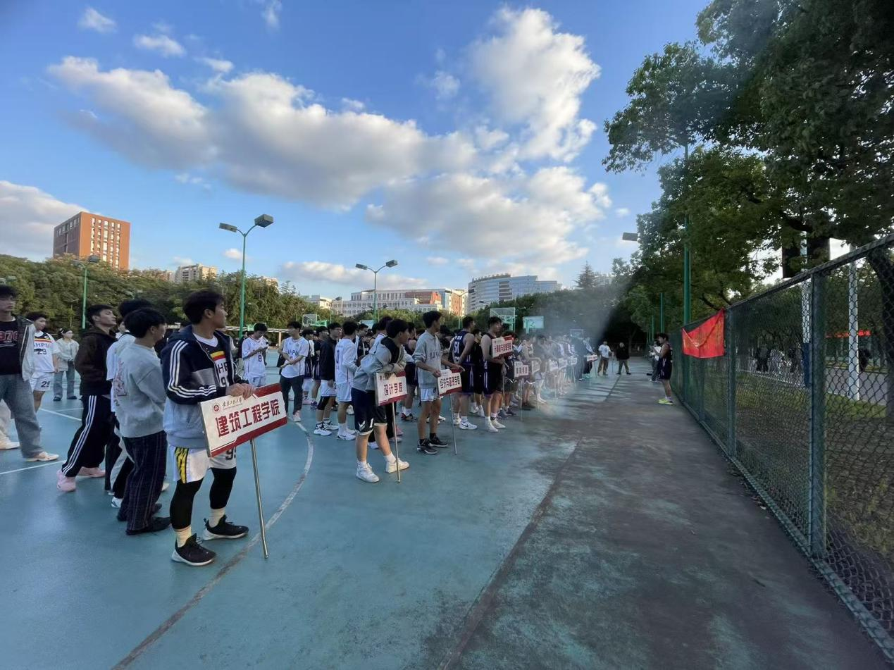 精彩纷呈，球场上的举足轻重