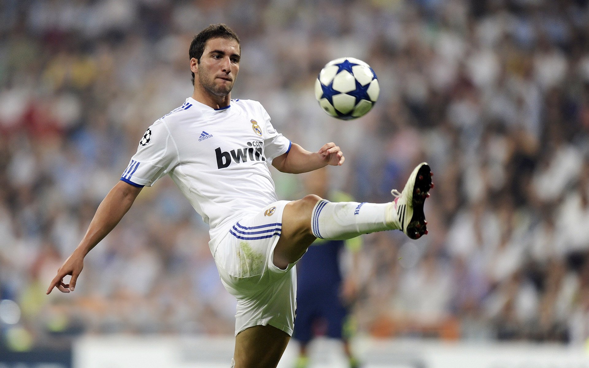 当跨界成为主宰，爵士带走湖人，克莱在F1赛道接管比赛